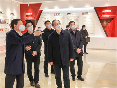 2023年1月，浙江省委常委、組織部長(zhǎng)王成來(lái)紅獅集團(tuán)調(diào)研企業(yè)黨建、“未來(lái)工廠”、人才建設(shè)等工作